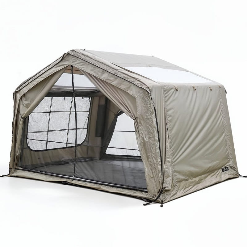 Tente gonflable glamping beige avec fenêtres moustiquaires fermées sur fond blanc
